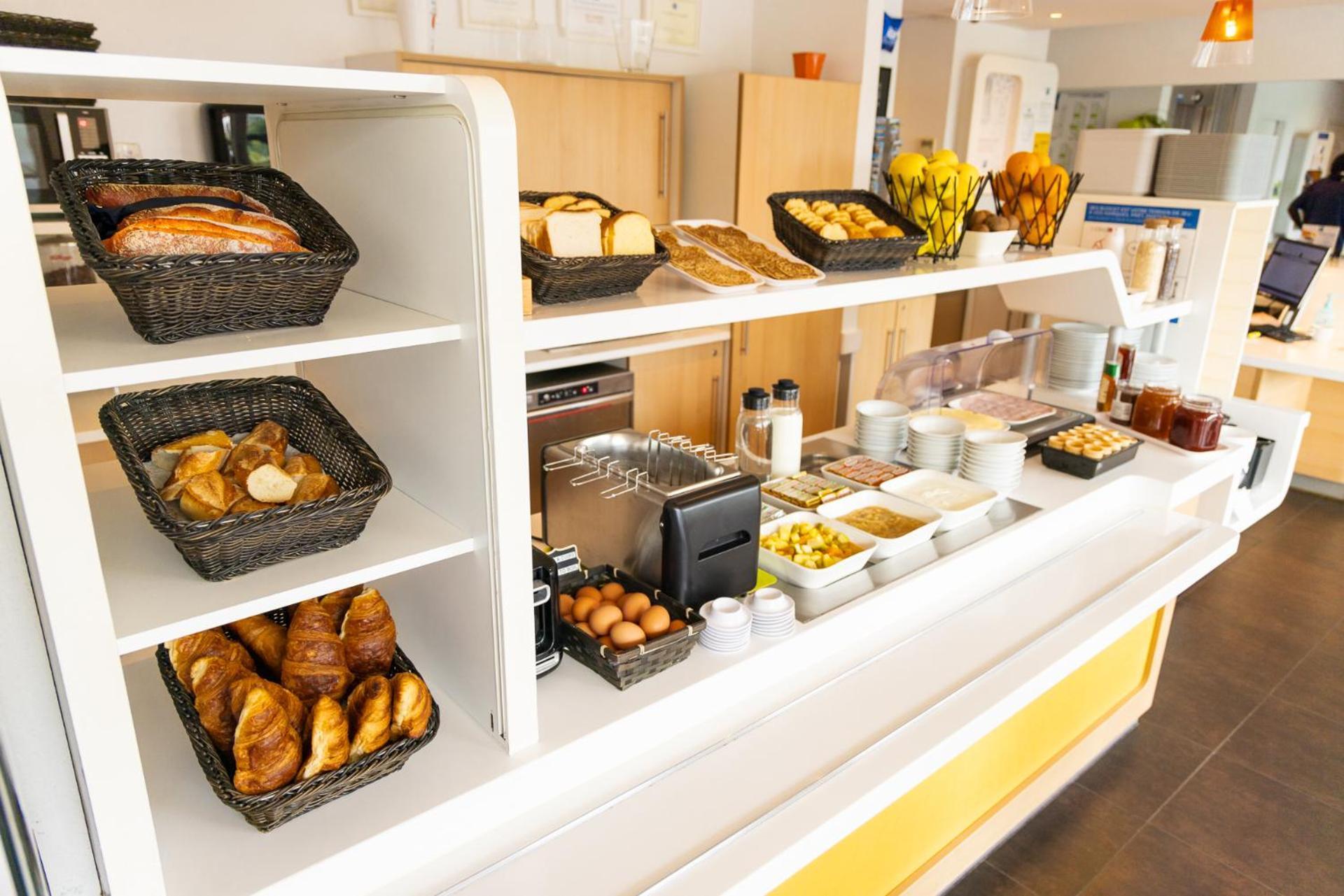 Ibis Budget Tours Nord Exterior photo