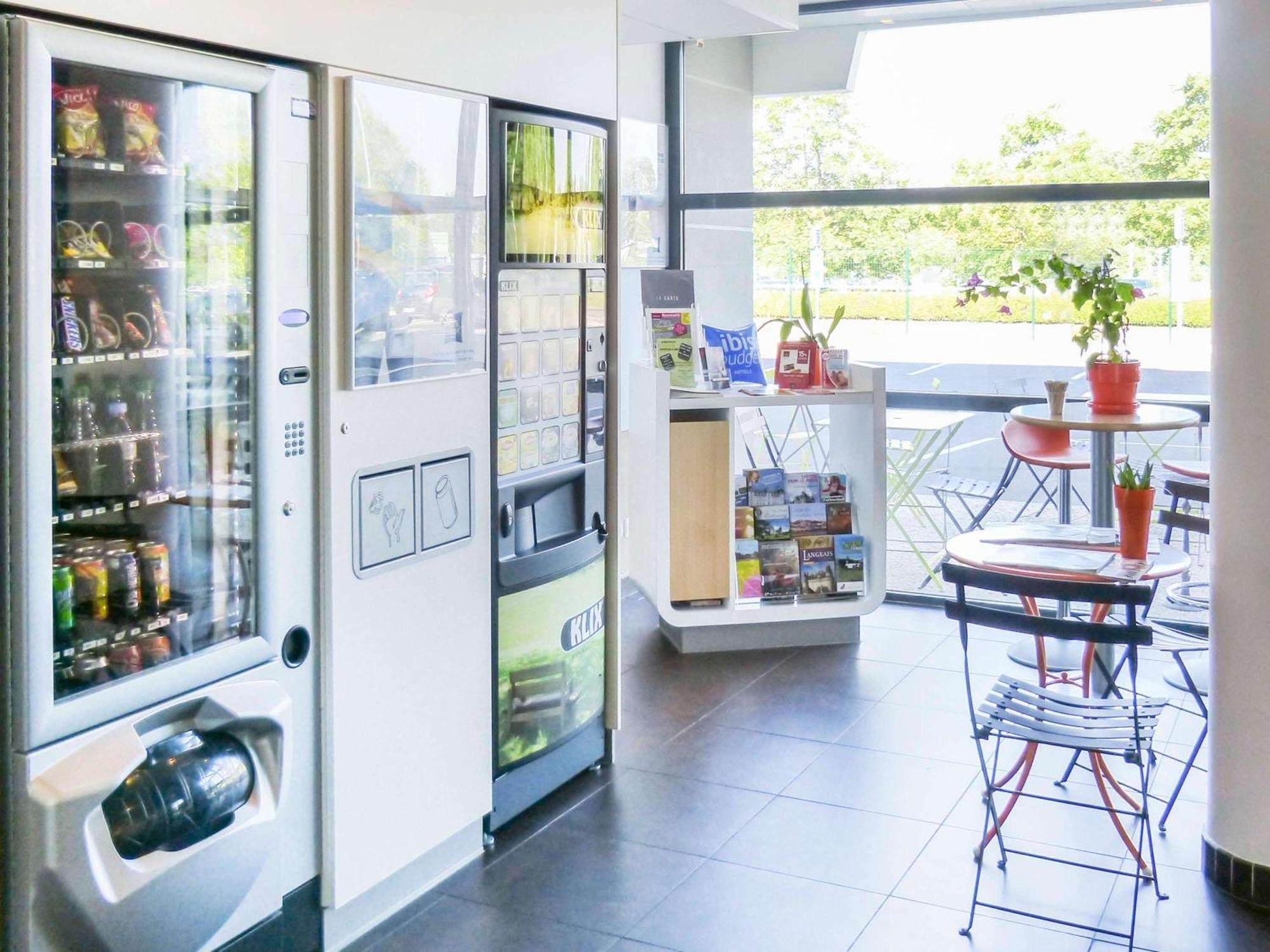 Ibis Budget Tours Nord Exterior photo